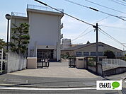 小学校「富士市立広見小学校まで754m」