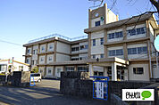 小学校「富士市立富士南小学校まで1322m」