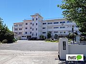 中学校「富士市立富士南中学校まで1635m」