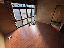 居間