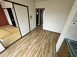 居間