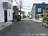 外観：前面道路含む現地写真