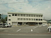 東温市役所川内支所 160m