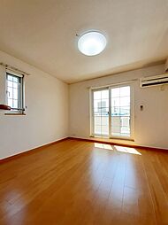 ハウス　クレメント　Ａ 2階1LDKのリビング/ダイニング