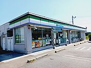 ファミリマート市役所前店 400m