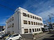 芝内科消化器医院 400m