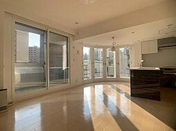 札幌市電2系統 西線11条駅 徒歩4分の賃貸マンション 3階4LDKのリビング/ダイニング