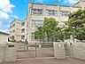 周辺：小学校 690m 足立区立扇小学校