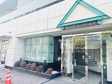 綺麗なエントランスは、居住者を優しく迎えいれてくれます  