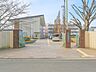 周辺：中学校 1120m 戸田市立新曽中学校