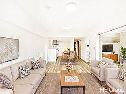 サンライフ東浦和 3LDKのリビング/ダイニング