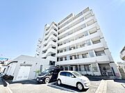 生活に便利な地に伸びやかな家族の生活風景を描く住まい