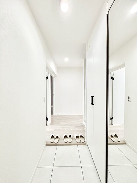 家族の帰宅やお客様をあたたかく迎える玄関