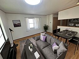 武蔵村山市学園3丁目　中古戸建 3LDKのリビング/ダイニング