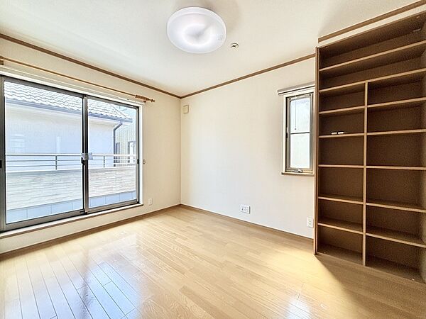 寝室を拡大表示