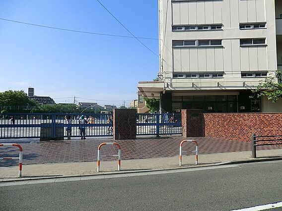 小学校 500...