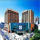 ハローデイ西新店 徒歩3分。 210m