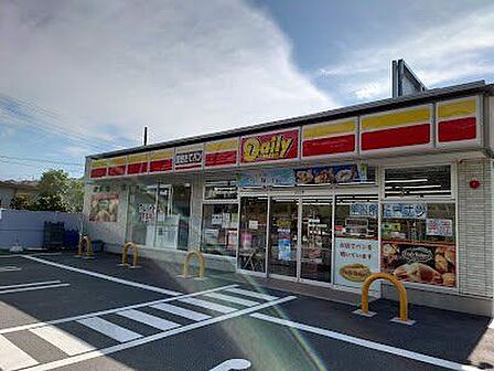 デイリーヤマザキ 麻生高石店 100m