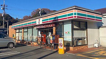 セブンイレブン川崎王禅寺東4丁目店 480m