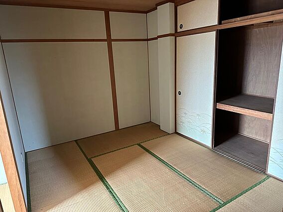 3階居室（奥側...