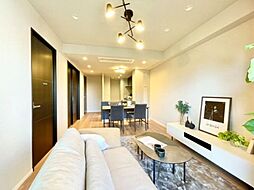 爽やかな風がそよぐ光に溢れた空間。清々しい気持ちになるお部屋です。