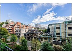 スッキリ爽快な景色が広がります。心地良い開放感が暮らしにゆとりと充足感をもたらします。