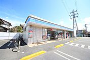 ローソン足利葉鹿町店(587m)