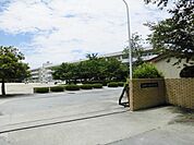 足利市立山辺中学校(892m)