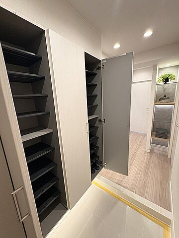 その他 都営大江戸線 都庁前駅 徒歩6分