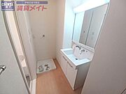 同建物の別部屋写真です