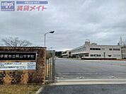 伊賀市立阿山中学校 2620m