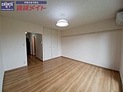 掲載写真は別部屋写真となります。