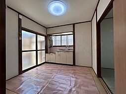 居間