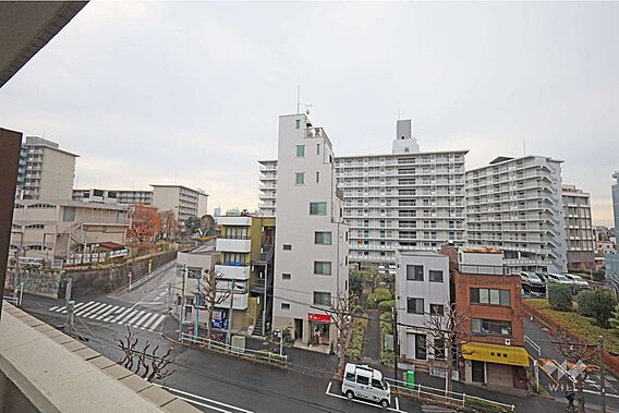 バルコニーから...