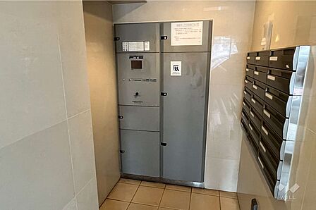 宅配ボックスご不在時でも荷物を預かれるため、インターネットでお買い物をされる際に非常に便利です。