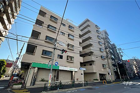 マートルコート東中野の外観(北東側から)