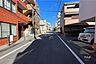 その他：敷地東側の前面道路