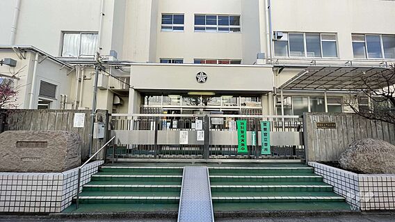 戸山小学校[公...