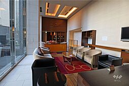 エントランスホールには談話スペースが設けられています。