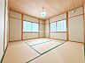 その他：2階8帖和室