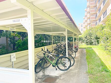屋根付き駐輪場