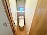 トイレ：3階トイレは窓付きで換気◎