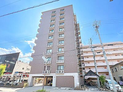 外観：7帖納戸＆トランクルーム付きで収納充実