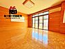 リビング/ダイニング：◆住宅ローンもお任せください！色々な銀行からお客様に合った銀行をご提案いたします！！物件に関しての詳細は「不動産キャリア２０年」以上の私がお伝えします！素敵なマイホームを一緒に見つけましょう♪