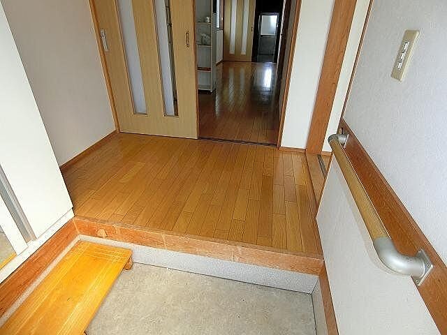 玄関 高知市本宮町