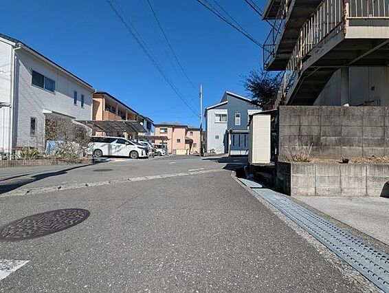 前面道路含む現...