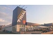 スーパーセンタートライアル　宝来店まで180メートル