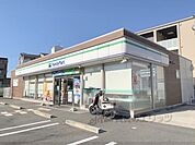 ファミリーマート　奈良紀寺西店まで180メートル