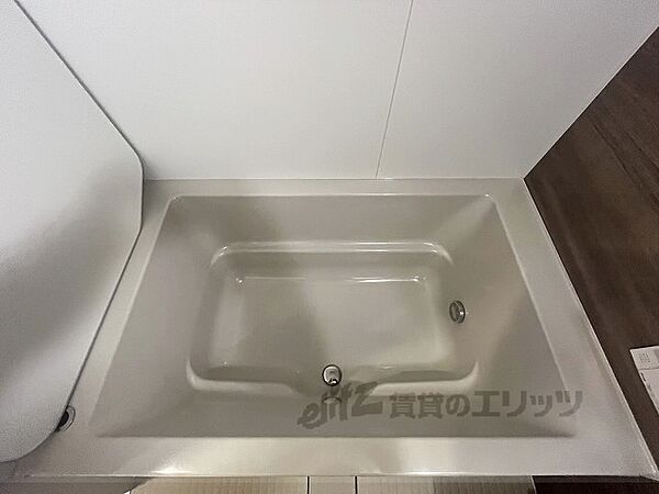 ＯＣ　ＲＥＳＩＤＥＮＣＥ　Ｒ　ＯＪＩ