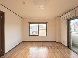 近鉄奈良線 東生駒駅 徒歩24分の賃貸マンション 2階1Kのリビング/ダイニング